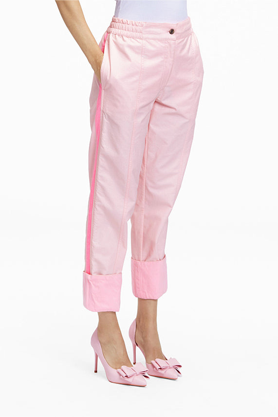 #color_astro-sheen-aurora-pink