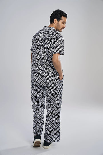 Maui (Khadi) Comet Check Black XS