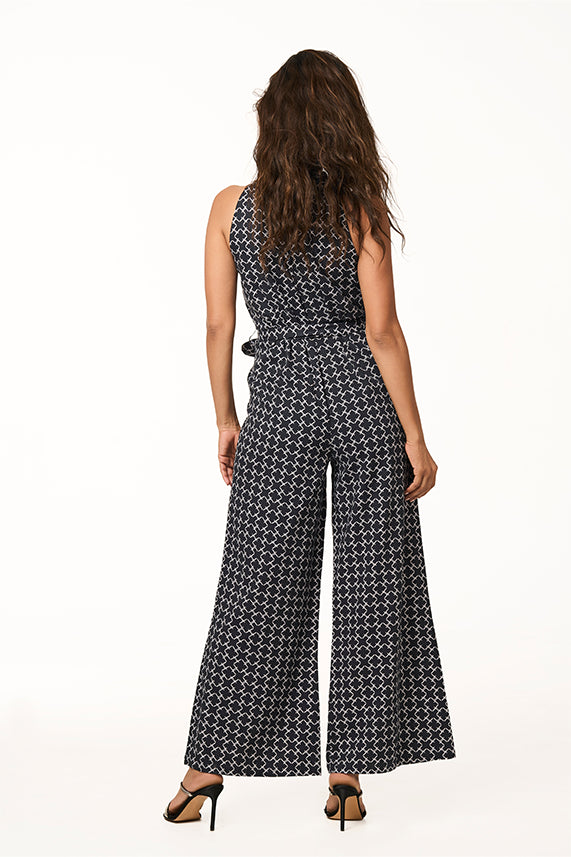 #color_black-white-monogram