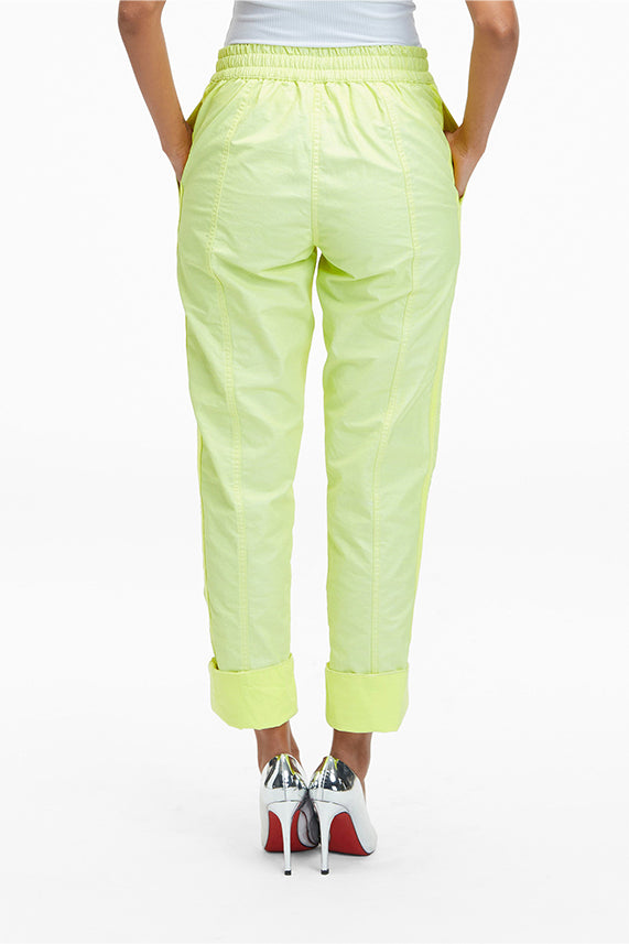 #color_astro-sheen-aurora-yellow