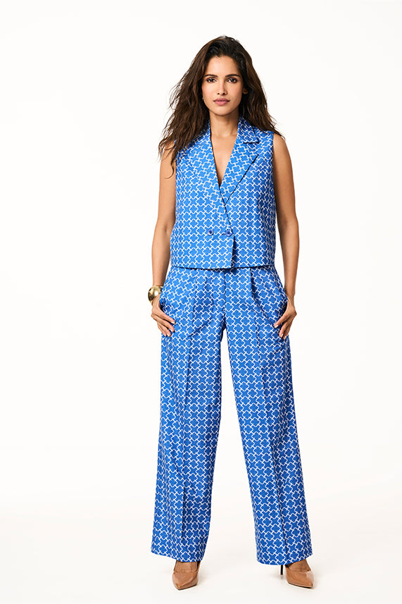 #color_ocean-blue-white-monogram