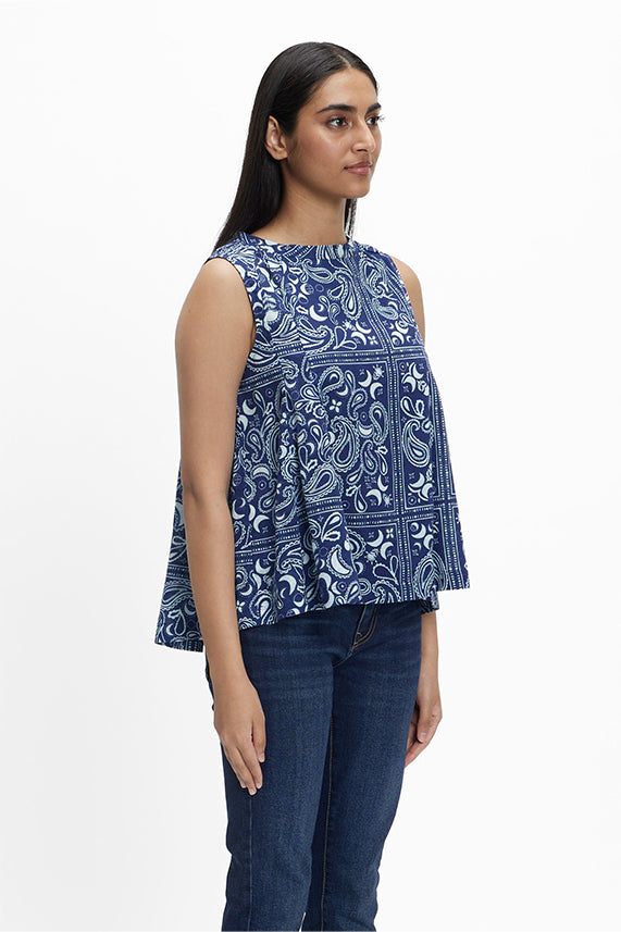 #color_lunar-paisley-blue