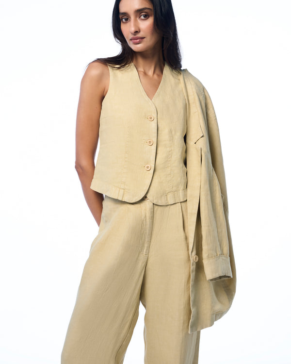 Ara Linen