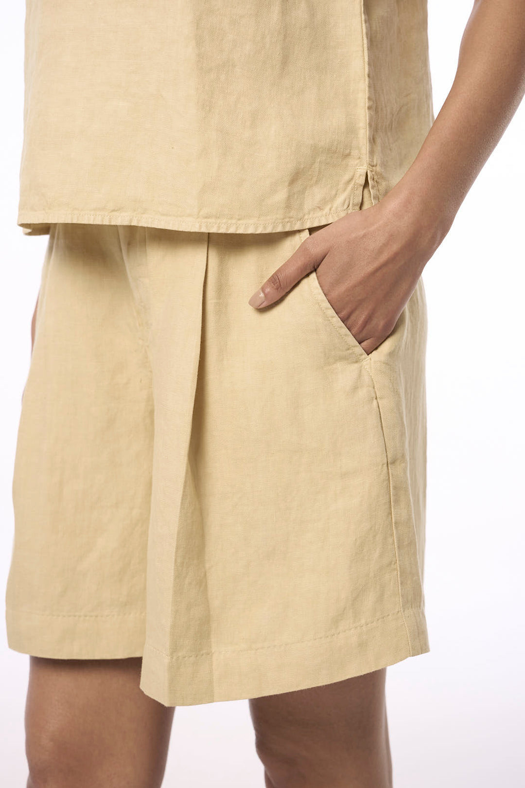 Brooke Linen Shell Women's Smart Fit Tops